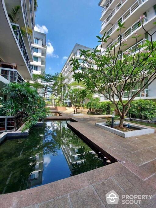 1-BR Condo at Waterford Sukhumvit 50 Condominium near BTS On Nut