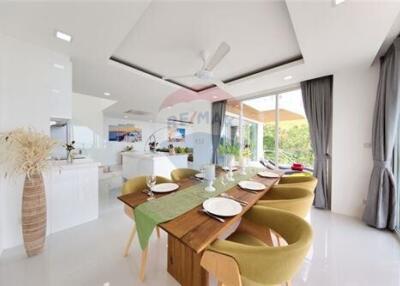 Ultra modern style 3 bed villa in CHaweng Noi