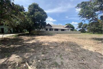 Land for sale walking distance to the beach