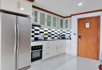 2 bedroom Condo in Nirvana Place Pattaya