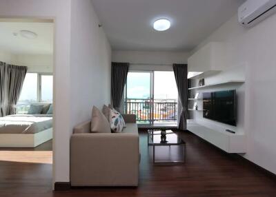 Contemporary 2-Bedroom Condo for Rent at Supalai Monte 2