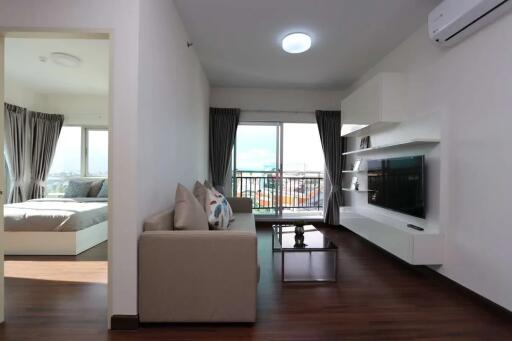 Contemporary 2-Bedroom Condo for Rent at Supalai Monte 2