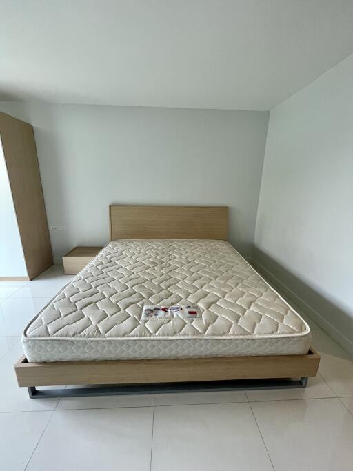 Condo for Rent at Punna Residence 5