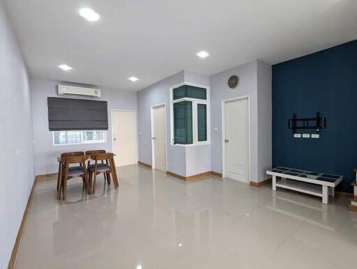 Townhouse for Sale in Prawet