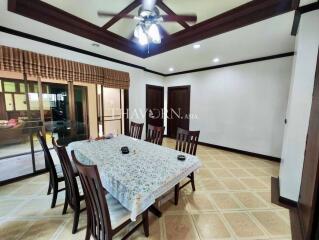 บ้าน ขาย 4 ห้องนอน 350 ตร.ม. ที่ดิน 568 m² ใน  Baan Balina 1, Pattaya