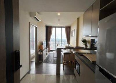 1-BR Condo at Oka Haus Sukhumvit 36 near BTS Thong Lor