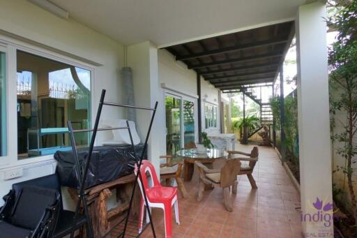 House for rent beautiful, large 4 bedroom home in a quiet area close to Airport Plaza, Muang ,Chiang Mai.