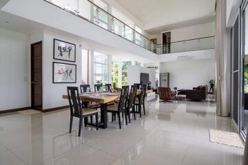 A modern house 5 bedrooms 7 bathrooms for rent or sale in Mae Rim, Chiang Mai