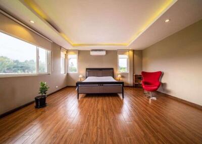 A modern house 5 bedrooms 7 bathrooms for rent or sale in Mae Rim, Chiang Mai