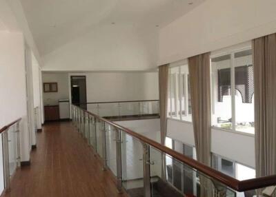 A modern house 5 bedrooms 7 bathrooms for rent or sale in Mae Rim, Chiang Mai