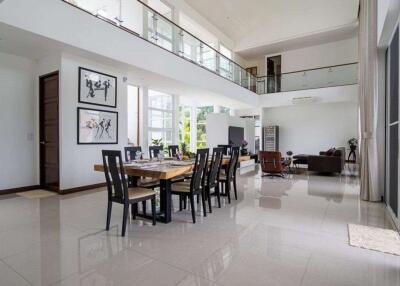 A modern house 5 bedrooms 7 bathrooms for rent or sale in Mae Rim, Chiang Mai