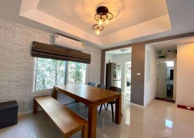 A large family home for rent or sale in Sankhampeang, Chiang Mai