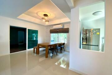 A large family home for rent or sale in Sankhampeang, Chiang Mai