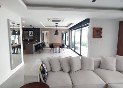 LUXURY POOL VILLA FOR SALE CENTRAL PATTAYA