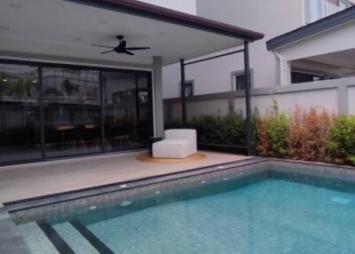 LUXURY POOL VILLA FOR SALE CENTRAL PATTAYA