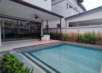 LUXURY POOL VILLA FOR SALE CENTRAL PATTAYA