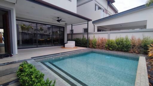 LUXURY POOL VILLA FOR SALE CENTRAL PATTAYA