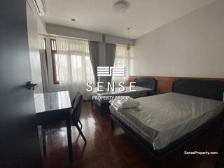 spacious penthouse 3 bed  for rent near sathorn