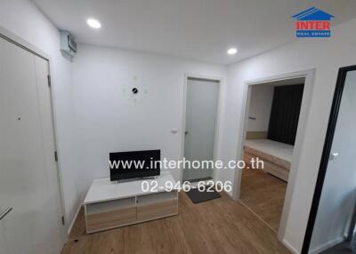 Bedroom with adjoining living area