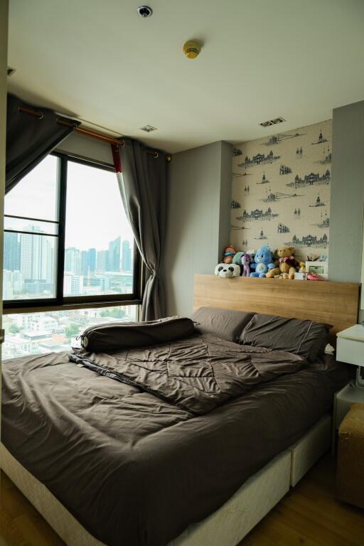 Modern bedroom with city view