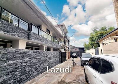 6 Bed 6 Bath 216 SQ.M Townhouse in Sukhumvit 26