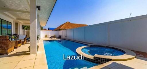 Luxurious 2 Story Pool Villa : 4 Bedrooms Plus 2 Bedroom Guest House