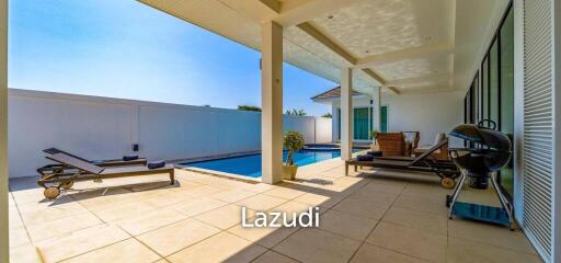 Luxurious 2 Story Pool Villa : 4 Bedrooms Plus 2 Bedroom Guest House