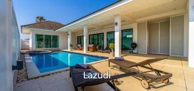 Luxurious 2 Story Pool Villa : 4 Bedrooms Plus 2 Bedroom Guest House