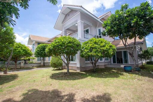 Fully Furnished 4-Bed Family Home : San Pu Loei