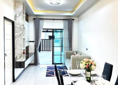 New townhome in new project at Soi Siam Country Club