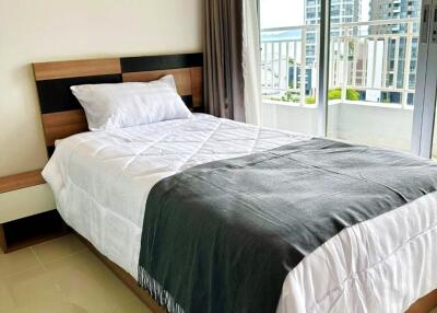 Spacious 2-bedroom Condo at Jomtien Beach