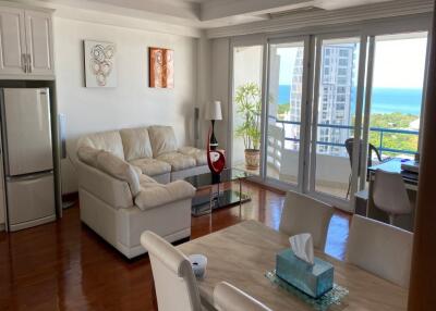 Sea view and large 1 bedroom condo