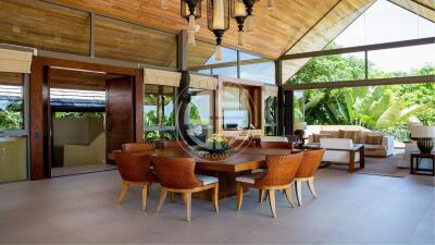 Luxurious tropical pool villa in Koh Samui