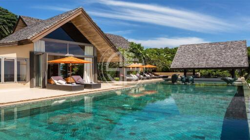 Luxurious tropical pool villa in Koh Samui