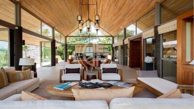 Luxurious tropical pool villa in Koh Samui