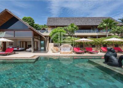 A sanctuary of Luxury and serenity pool villa in Koh Samui