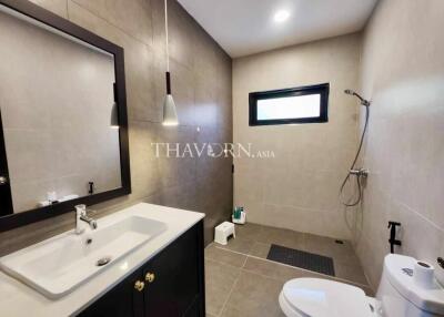 บ้าน ขาย 4 ห้องนอน 300 ตร.ม. ที่ดิน 584 m² ใน  Baan Balina 1, Pattaya