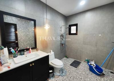 บ้าน ขาย 4 ห้องนอน 300 ตร.ม. ที่ดิน 584 m² ใน  Baan Balina 1, Pattaya