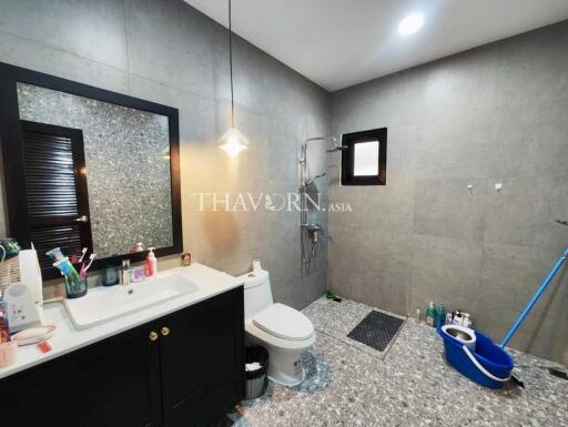 บ้าน ขาย 4 ห้องนอน 300 ตร.ม. ที่ดิน 584 m² ใน  Baan Balina 1, Pattaya