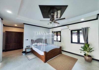 บ้าน ขาย 4 ห้องนอน 300 ตร.ม. ที่ดิน 584 m² ใน  Baan Balina 1, Pattaya