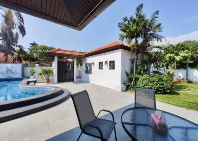 บ้าน ขาย 4 ห้องนอน 300 ตร.ม. ที่ดิน 584 m² ใน  Baan Balina 1, Pattaya