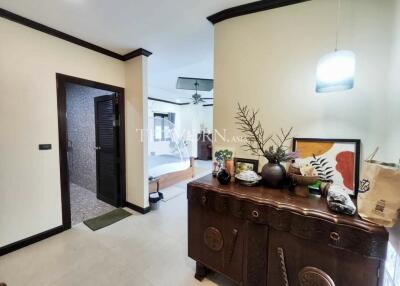 บ้าน ขาย 4 ห้องนอน 300 ตร.ม. ที่ดิน 584 m² ใน  Baan Balina 1, Pattaya