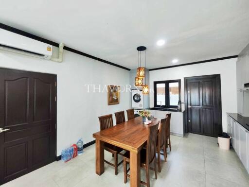 บ้าน ขาย 4 ห้องนอน 300 ตร.ม. ที่ดิน 584 m² ใน  Baan Balina 1, Pattaya