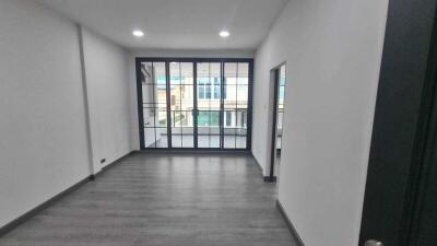 For Rent Bangkok Town House Sukhumvit BTS Phrom Phong Khlong Toei