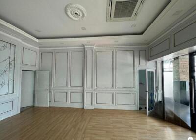 For Rent Bangkok Office Ramkhamhaeng 2 Prawet