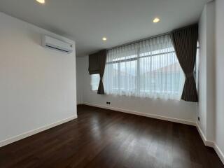 Bangkok Single House Setthasiri Krungthepkreetha Krungthepkreetha MRT Si Kritha