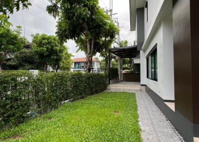 Bangkok Single House Setthasiri Krungthepkreetha Krungthepkreetha MRT Si Kritha