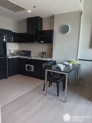 1-BR Condo at Rhythm Sukhumvit 44/1 near BTS Phra Khanong