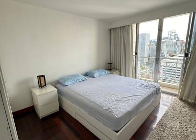 2-BR Condo at Asoke Place near MRT Sukhumvit