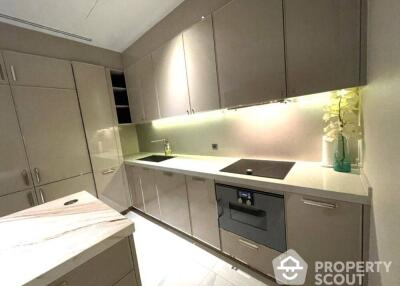 2-BR Condo at Kraam Sukhumvit 26 near BTS Phrom Phong